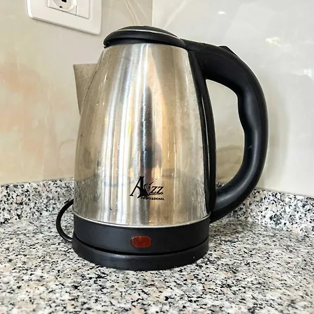 The Melting Horizon Golem (Tirana)